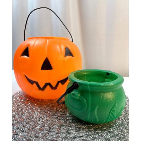 Jack-O-Lantern Halloween Trick or Treat Blow Mold Bucket w/Green Cauldron - Picture 1 of 12
